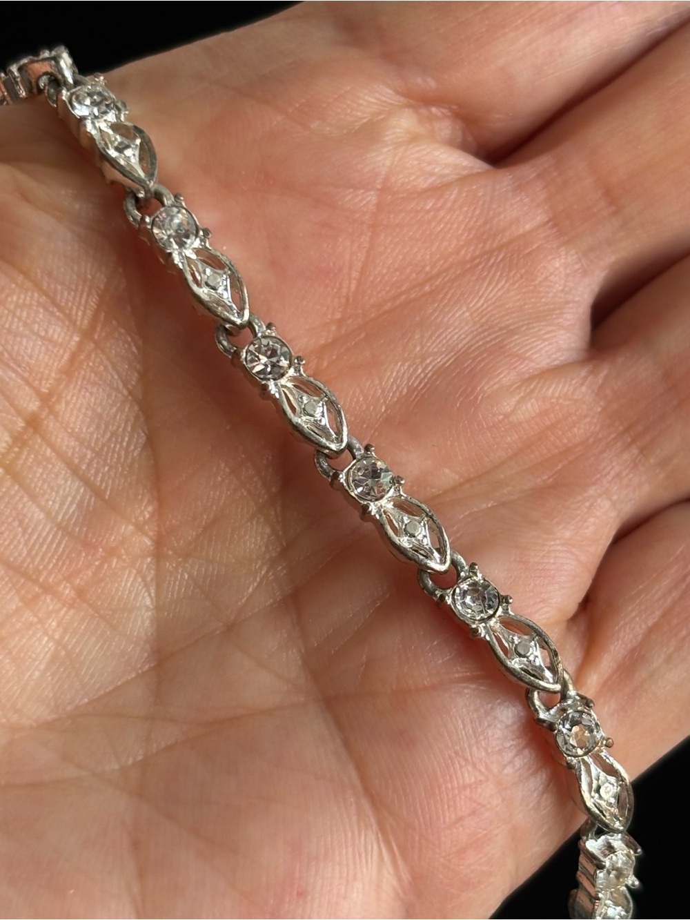 Vintage Avon CZ Tennis Bracelet Marquise Links Rhinestone Accents 7.5” - 8.5” - Picture 6 of 9
